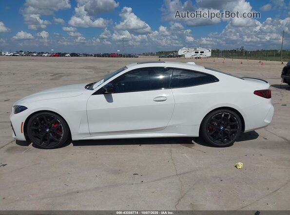 WBA43DA01TCV47759 2026 BMW 4 SERIES White Widok wnętrza 360 stopni