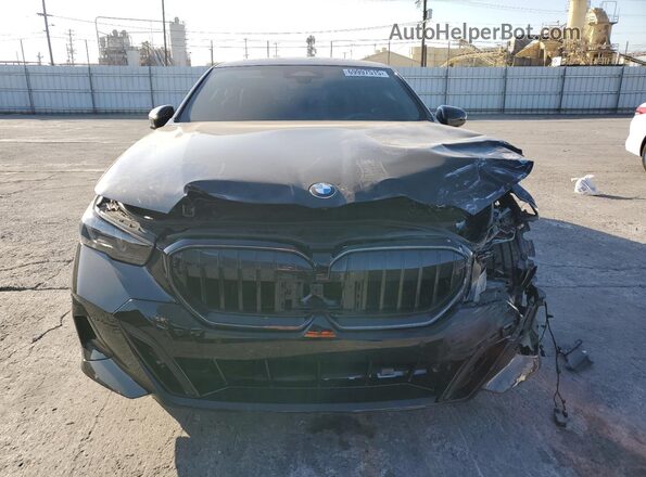 WBA43FJ00SCT65335 2025 BMW 5 SERIES Black Вид спереду