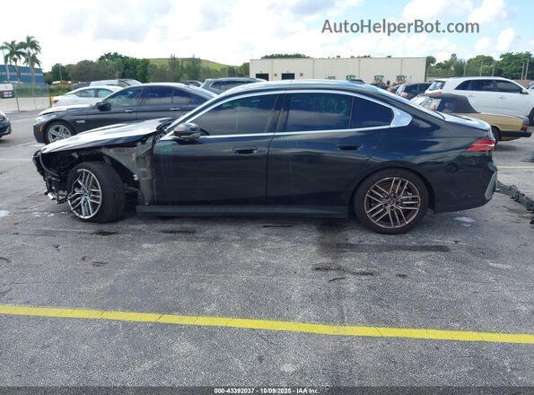 WBA43FJ02SCU00831 2025 BMW 5 SERIES Black 