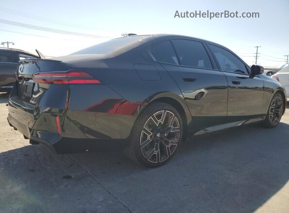 WBA43FJ03RCP96312 2024 BMW 5 SERIES Черный Задняя правая четверть