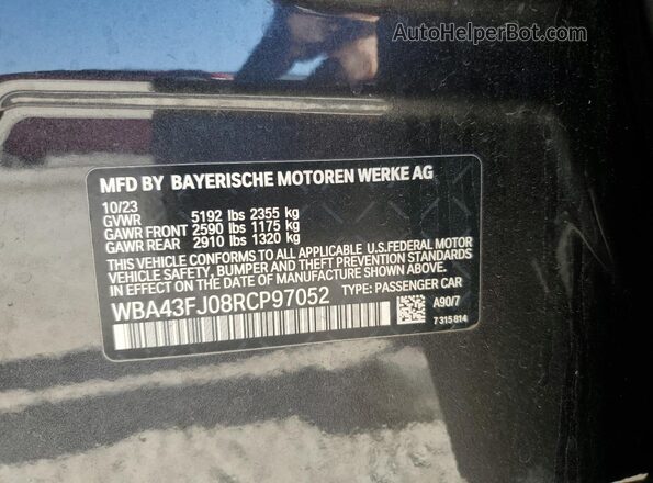 WBA43FJ08RCP97052 2024 BMW 5 SERIES Черный Вид подкапотного пространства