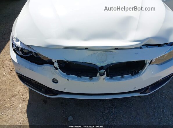 WBA4J1C55JBM11375 2018 BMW 4 SERIES White Widok z przodu