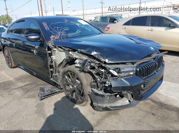 WBA53BH04NCJ25177 2022 BMW 5 SERIES Black Widok z przodu