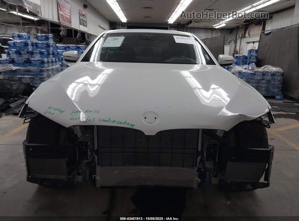 WBA53BJ04MCF88464 2021 BMW 5 SERIES White Вид задньої частини салону