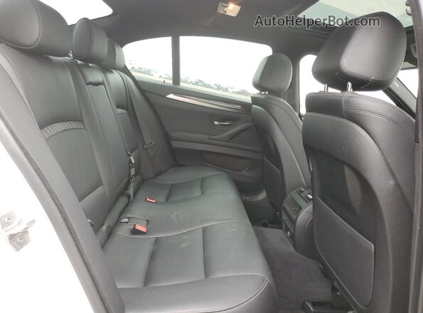 WBA5A7C5XGG642257 2016 BMW 5 SERIES White Вид задніх сидінь