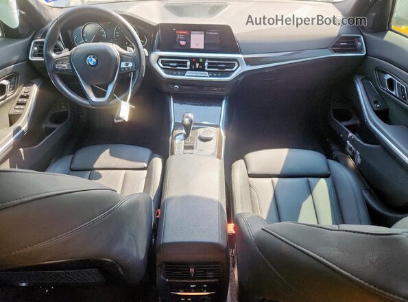 WBA5R1C0XLFH41402 2020 BMW 3 SERIES Серебряный Вид панели приборов