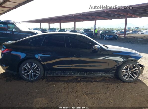 WBA63AV01NFM07391 2022 BMW 4 SERIES Black Vista interior de 360 grados