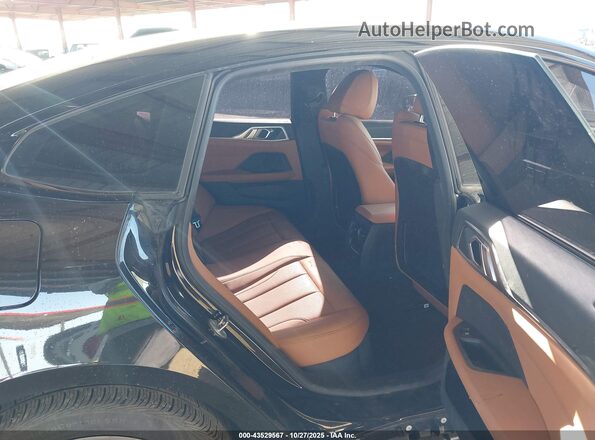 WBA63AV01NFM07391 2022 BMW 4 SERIES Black Vista de la etiqueta del VIN