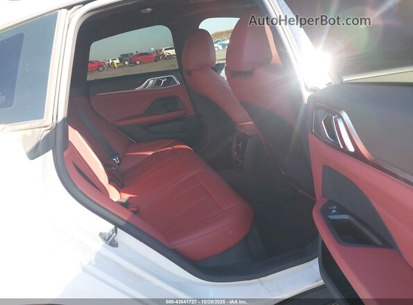 WBA63AV02NFM01762 2022 BMW 4 SERIES White VIN sticker view