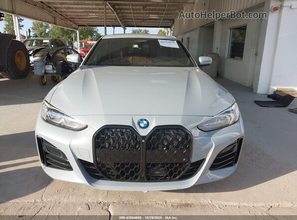 WBA63AV06NFM03305 2022 BMW 4 SERIES Gray Սարքավորումների վահանակի տեսք