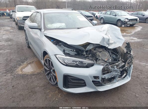 WBA63AV0XNFM77360 2022 BMW 4 SERIES Light Blue 