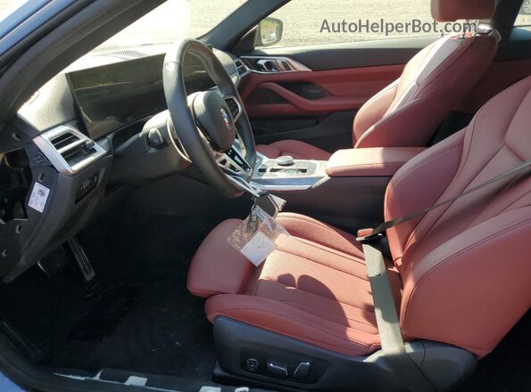 WBA63DA06SCU03566 2025 BMW 4 SERIES Blue Вид салону спереду
