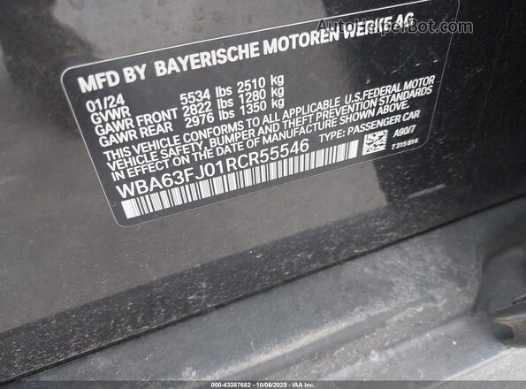 WBA63FJ01RCR55546 2024 BMW 5 SERIES Black Vista del compartimento del motor