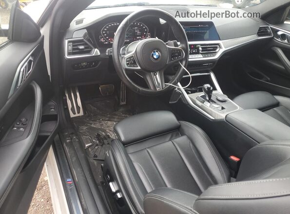 WBA73AP00PCM13379 2023 BMW 4 SERIES White Vista del salpicadero