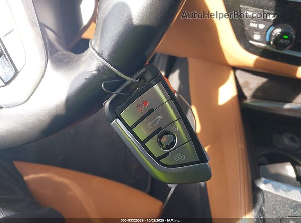 WBA73BJ05MCF83542 2021 BMW 5 SERIES Black Առջևի վահանակի տեսք