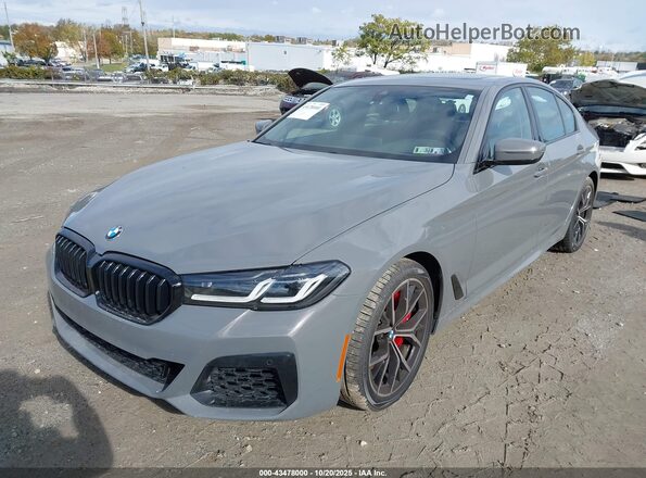 WBA73BJ06NWX76036 2022 BMW 5 SERIES Gray Առջևի ձախ երեք քառորդ տեսարան
