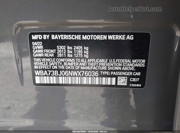 WBA73BJ06NWX76036 2022 BMW 5 SERIES Gray Շարժիչի բաժամունքի տեսք