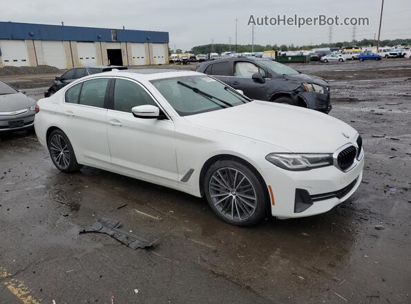 WBA73BJ0XPWY22700 2023 BMW 5 SERIES Белый Передняя правая четверть