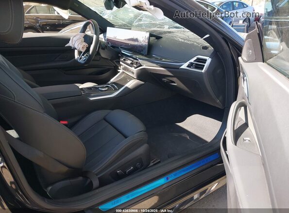 WBA73DA0XTCU95934 2026 BMW M4 Черный Вид салона спереди