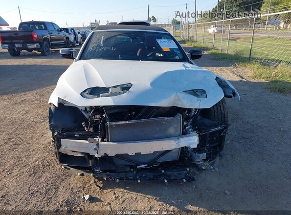 WBA73DB06SCU37896 2025 BMW M4 White უკანა სალონის ხედი