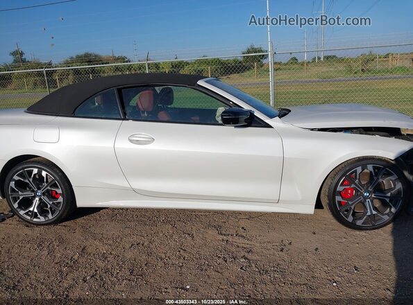 WBA73DB06SCU37896 2025 BMW M4 White სალონის 360-გრადუსიანი ხედი