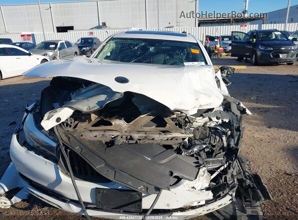 WBA7E2C53HG740001 2017 BMW 7 SERIES White Widok wnętrza z tyłu
