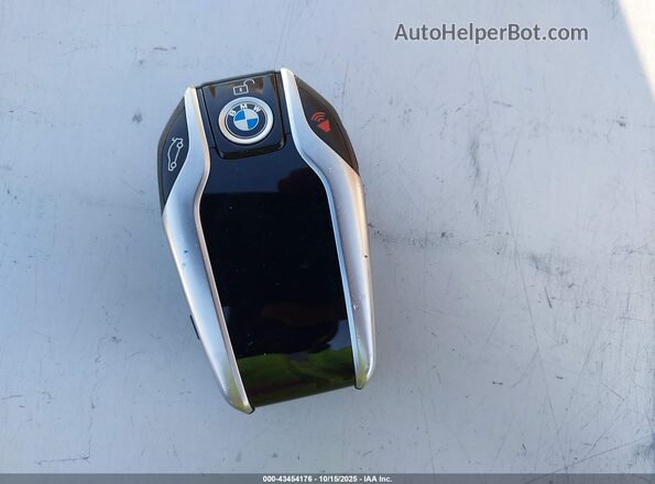 WBA7F0C30HGM22255 2017 BMW 7 SERIES Gray Առջևի վահանակի տեսք