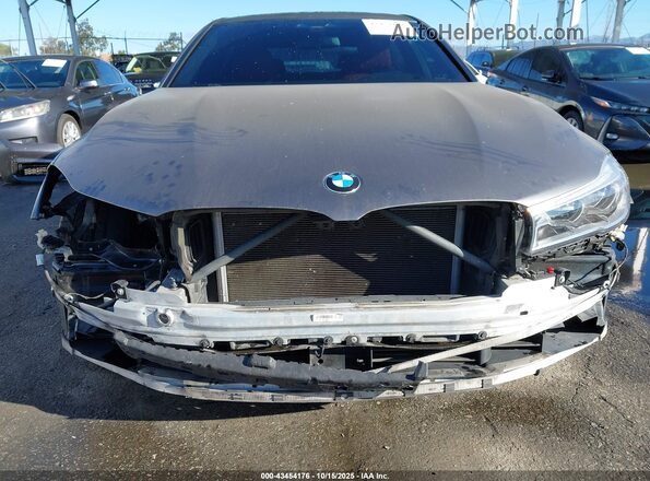 WBA7F0C30HGM22255 2017 BMW 7 SERIES Gray Դիմացի տեսք