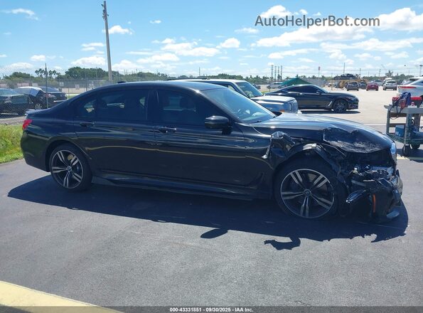 WBA7F2C53JB238640 2018 BMW ALPINA Black Rear interior view