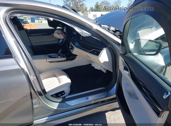 WBA7T2C0XMCF05139 2021 BMW 7 SERIES Серый Вид салона спереди