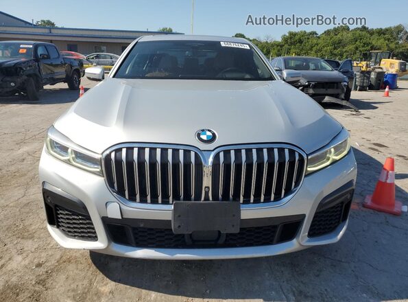WBA7U2C00LGJ59569 2020 BMW 7 SERIES Серебряный Вид спереди
