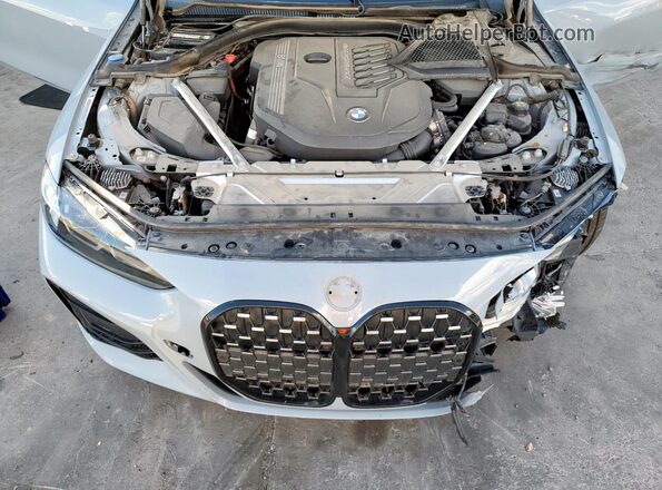 WBA83AP02PCM01237 2023 BMW M4 Gray უკანა სალონის ხედი