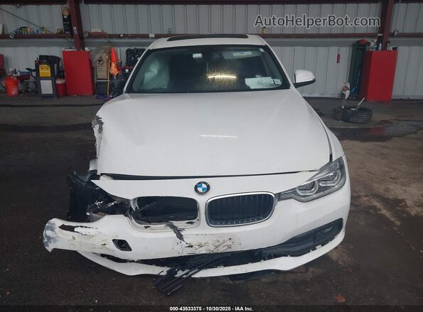 WBA8A3C59JA489399 2018 BMW 3 SERIES White ხელსაწყოთა პანელის ხედი