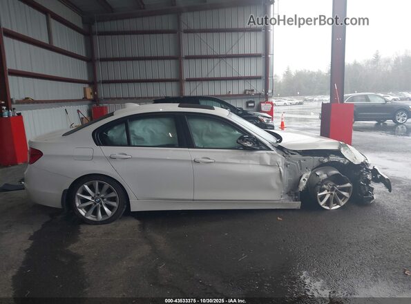 WBA8A3C59JA489399 2018 BMW 3 SERIES White უკანა სალონის ხედი