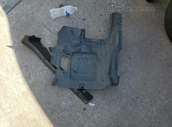WBA8E5G50JNU48176 2018 BMW 3 SERIES Синий Вид подкапотного пространства
