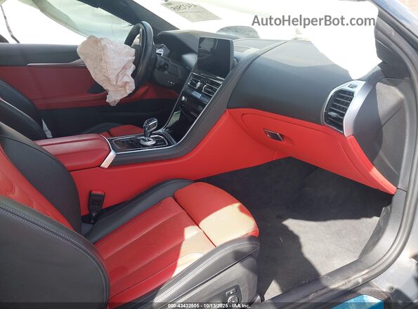 WBAAE2C00PCM47768 2023 BMW 8 SERIES Gray Vista interior delantera