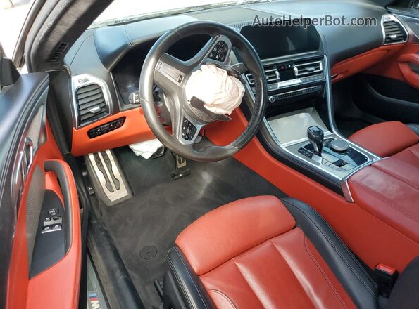 WBABC4C57KBU95557 2019 BMW M8 White Vista del salpicadero
