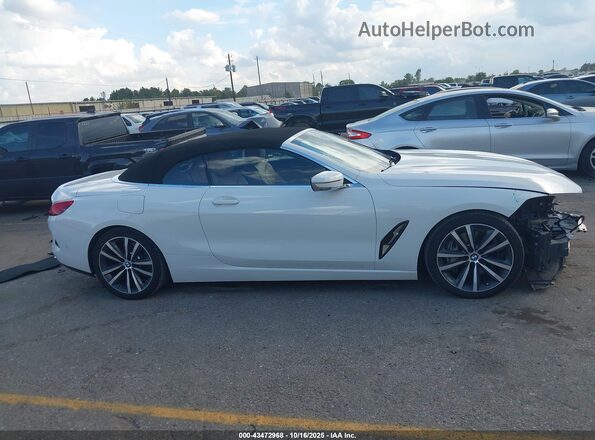WBADZ2C01LCD26813 2020 BMW 8 SERIES White უკანა სალონის ხედი