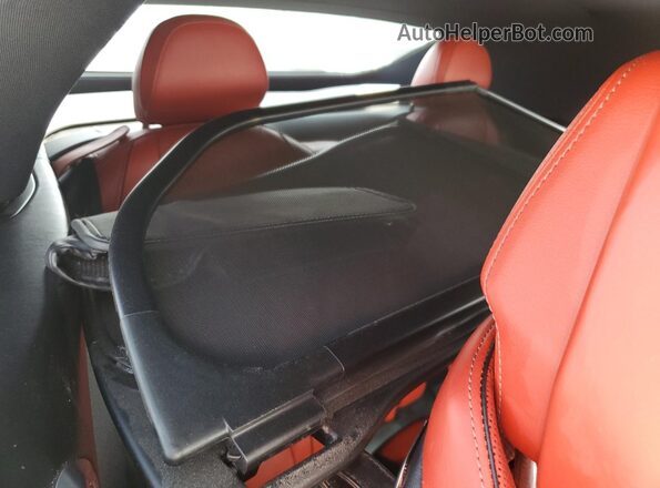 WBAFY4C06LCD38303 2020 BMW M8 White Հետևի նստատեղերի տեսք