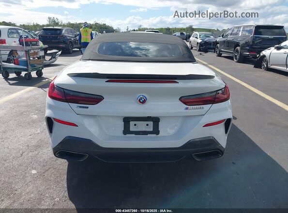 WBAFY4C07NCH97021 2022 BMW M8 White 