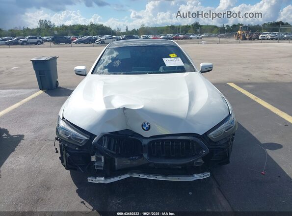 WBAGV2C0XRCR08889 2024 BMW 8 SERIES White უკანა სალონის ხედი
