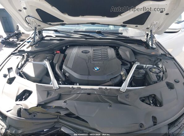 WBAGV2C0XRCR08889 2024 BMW 8 SERIES White უკანა ხედი