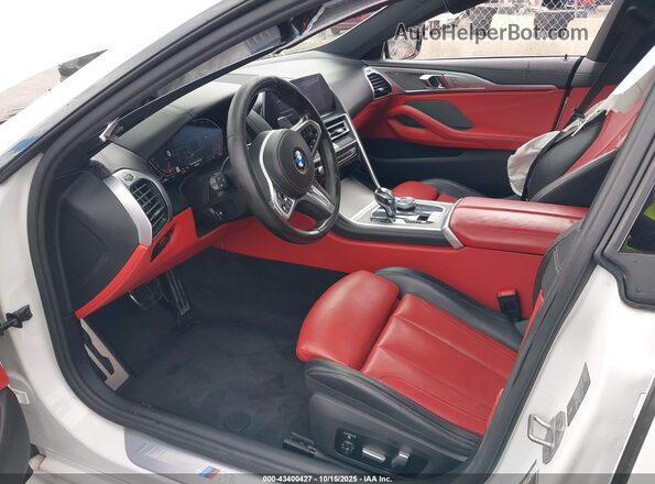 WBAGV4C04LCD73547 2020 BMW 8 SERIES White Вид салону спереду