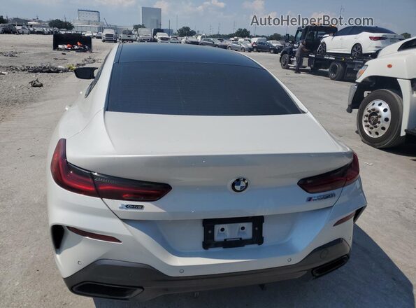 WBAGV8C01PCL69188 2023 BMW M8 White Հետևի տեսք