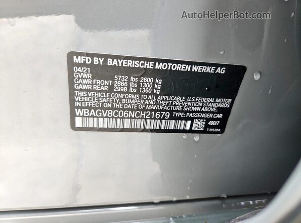 WBAGV8C06NCH21679 2022 BMW M8 Gray Vista de la etiqueta del VIN