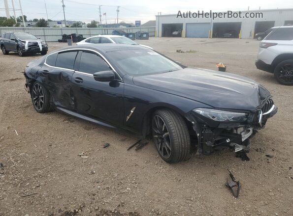 WBAGV8C06PCL31066 2023 BMW M8 Black Przód prawy