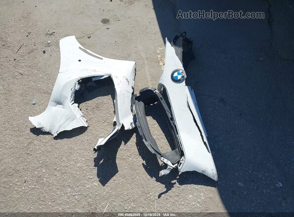 WBAHF3C02PWY11687 2023 BMW Z4 White Vista del cuadro de instrumentos