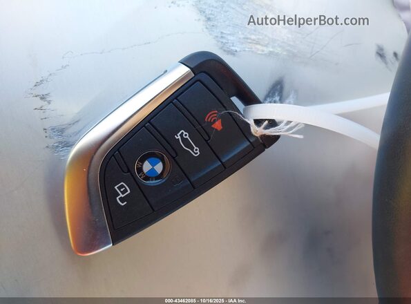 WBAHF3C02PWY11687 2023 BMW Z4 White Vista del salpicadero