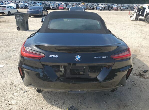 WBAHF3C02SWY44651 2025 BMW Z4 Black Հետևի նստատեղերի տեսք