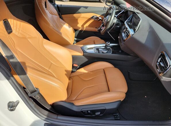 WBAHF3C54KWW39800 2019 BMW Z4 White 